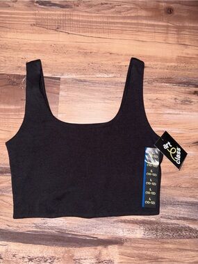 art class Black Scoop-Neck Cropped Tank
